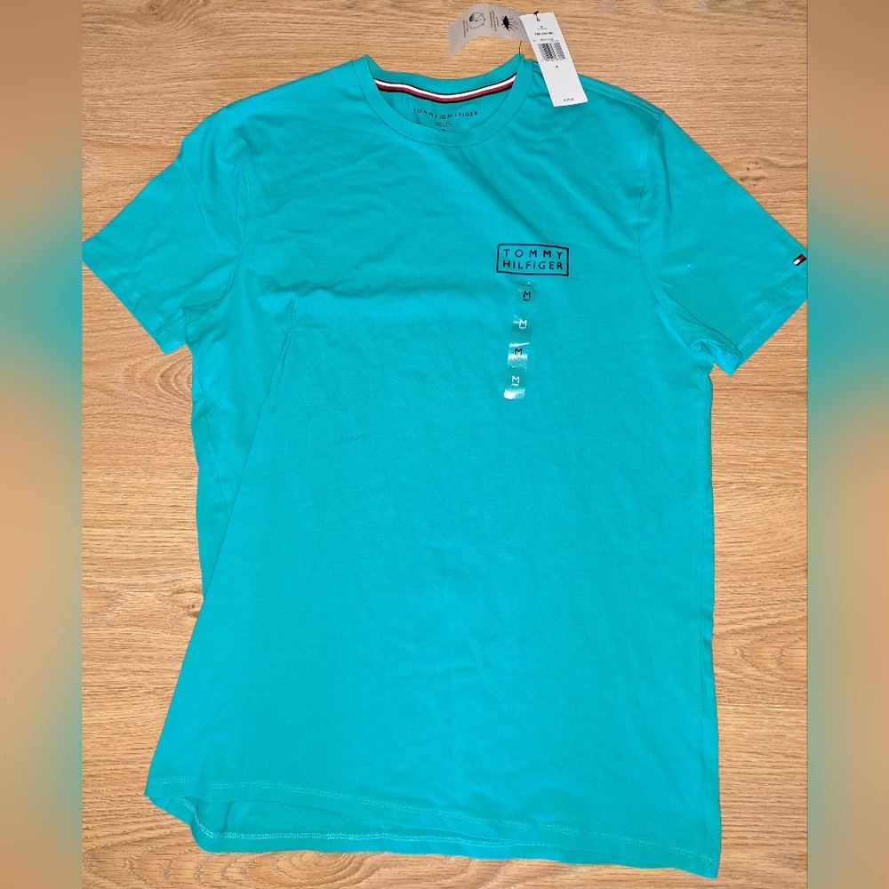 Tommy Hilfiger t shirt